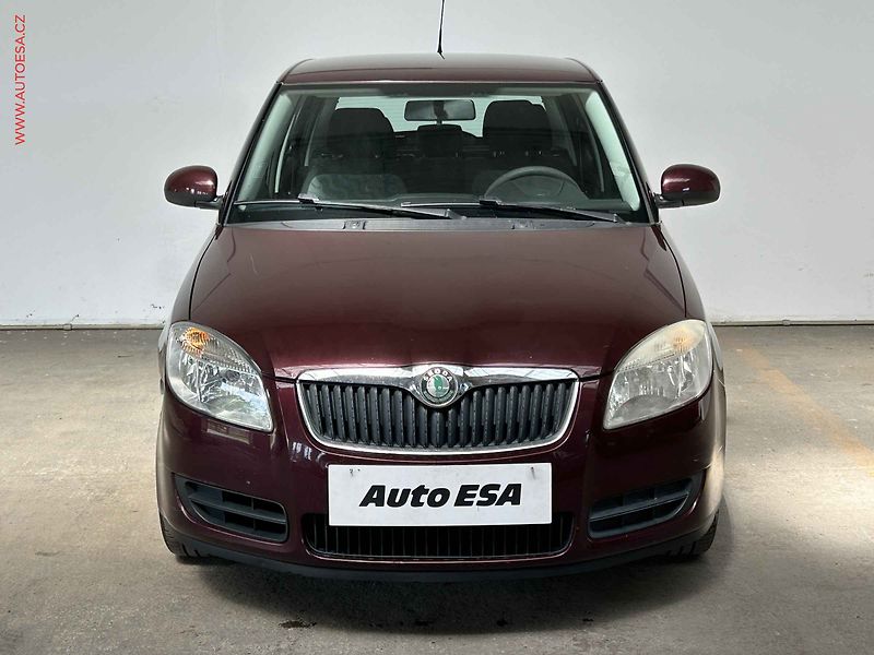 Škoda Fabia (2009) 1.6i - fotka 2 z 13