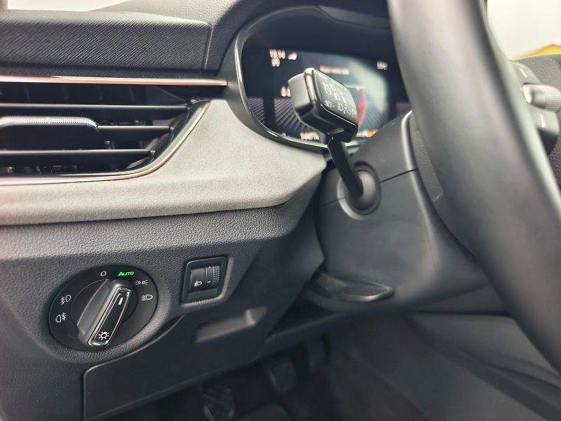 Škoda Kamiq (2024) TOP SELECT TSI 85/1.0 M6F - fotka 16 z 26