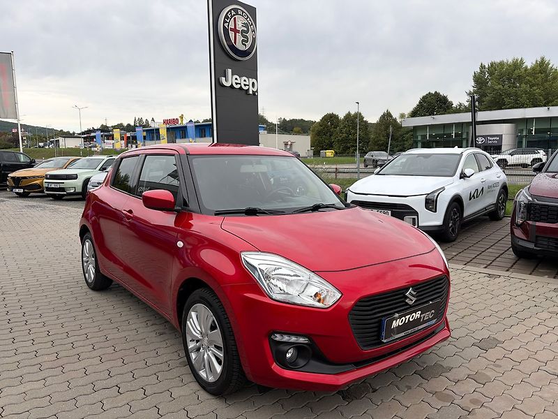 Suzuki Swift 1.2 DualJet MHEV 66kW - fotka 2 z 11