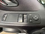Mercedes-Benz Třídy A (2007) 1.5i, Klima - náhled 12