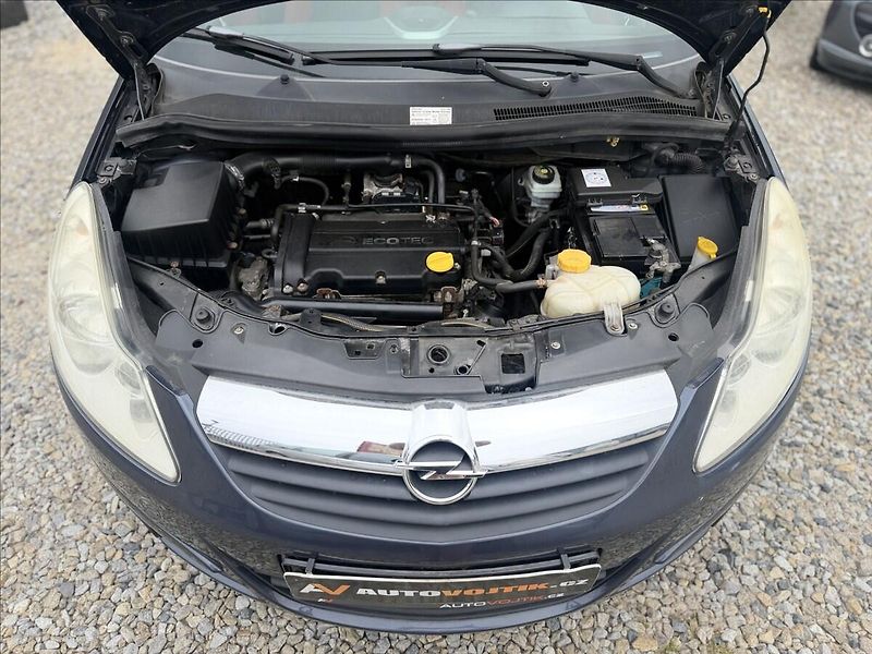 Opel Corsa 1,4 i KLIMA - fotka 21 z 21