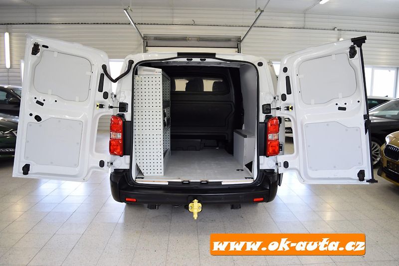Peugeot Expert 2.0 BHDI LONG 6.MÍST AUTOMAT   - fotka 15 z 56