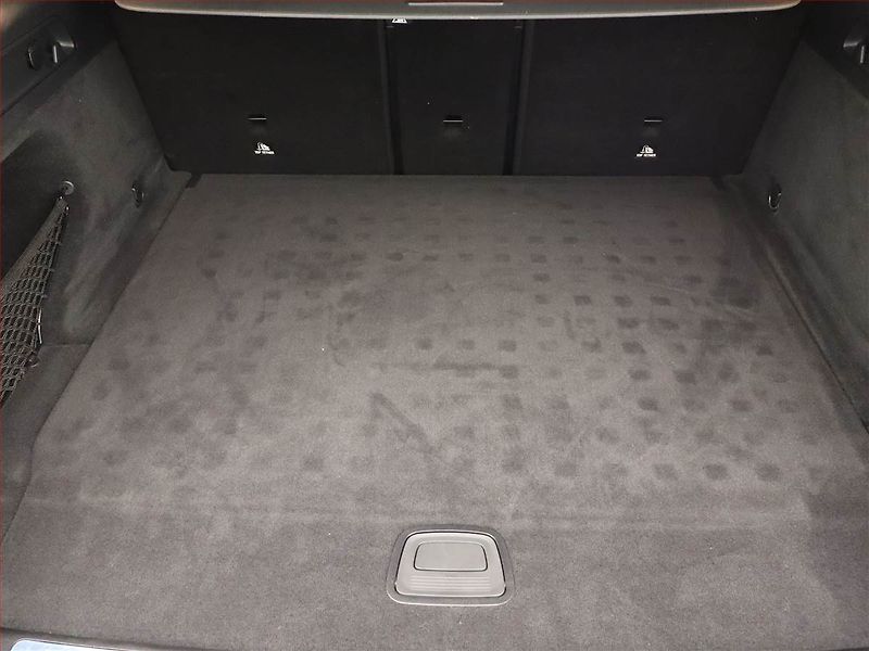 Mercedes-Benz EQC (2022) 400 4MATIC, SoH 98% - fotka 14 z 27