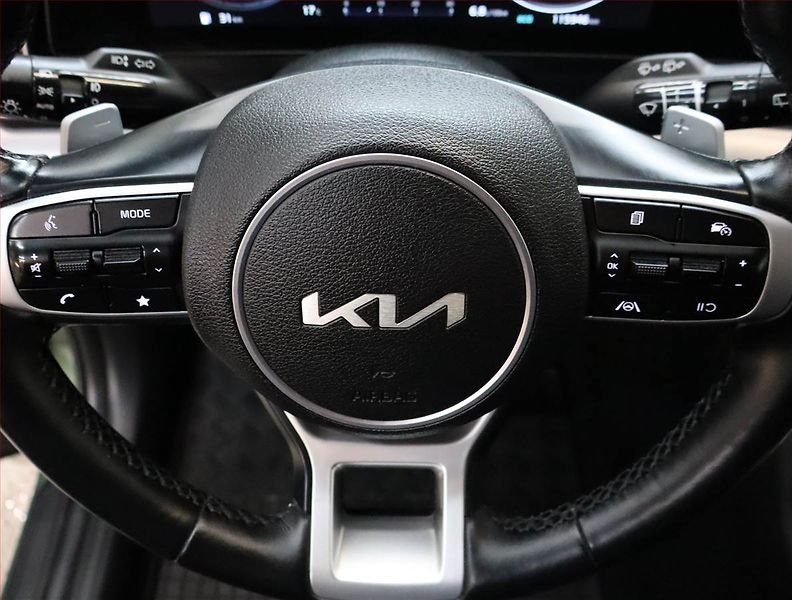 Kia Sportage (2023) 1.6 T-GDI MHEV - fotka 24 z 26