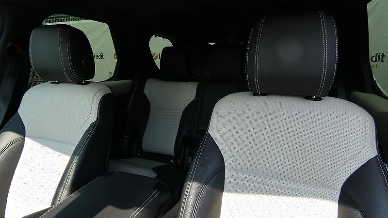Land Rover Discovery D250 AUTO 4WD - fotka 7 z 23