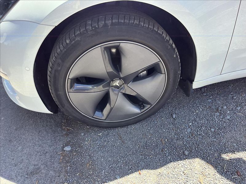 Tesla Model 3 LR AWD 366 kW  Záruka,TZ - fotka 41 z 47