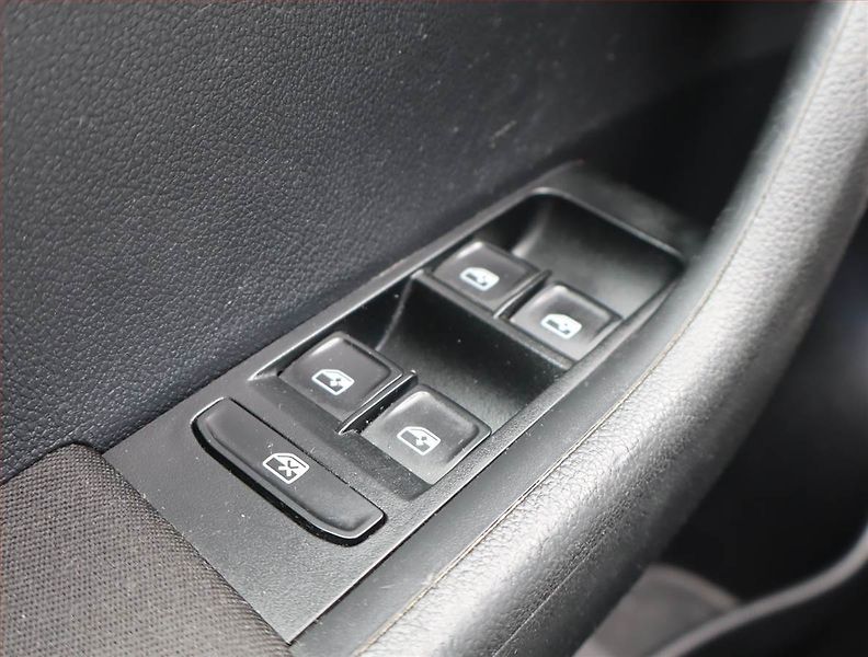 Škoda Fabia (2016) 1.4 TDI, nová STK, zamluveno - fotka 13 z 15
