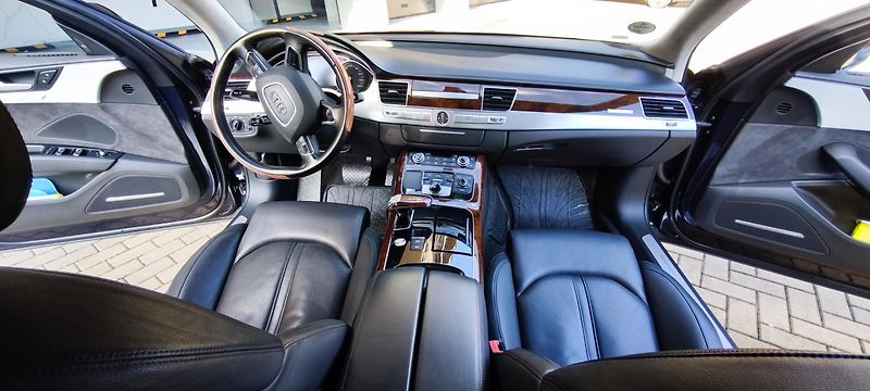 Audi A8 (2013) Audi A8, Audi A8L 4.2 V8, LONG - fotka 48 z 65