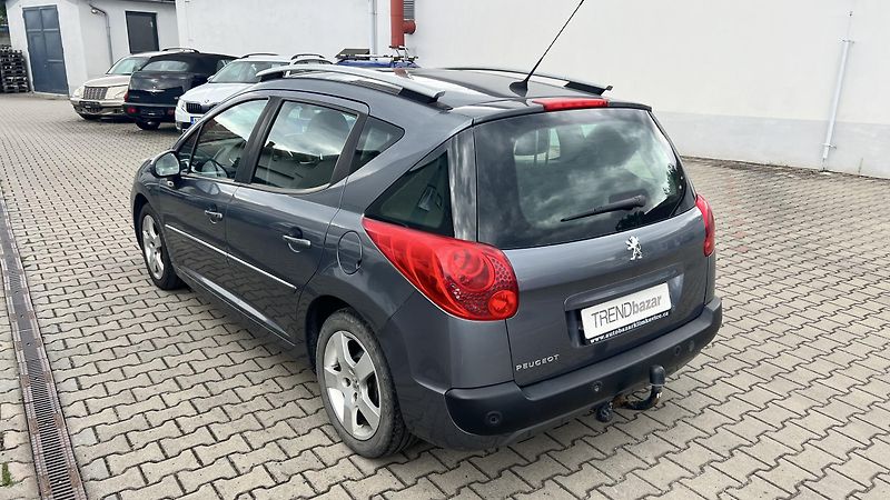 Peugeot 207 207 1.6 Hdi SW - fotka 6 z 9