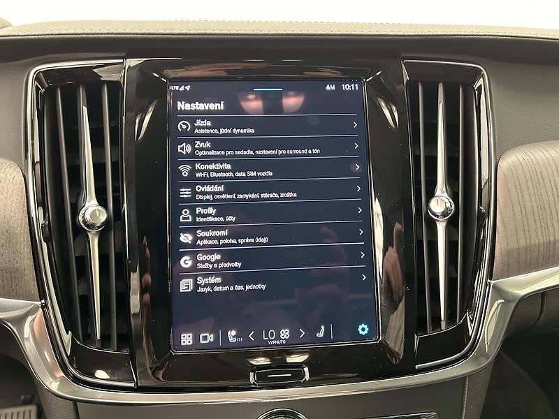 Volvo S90 2.0 B5 4x4 PLUS - fotka 28 z 31