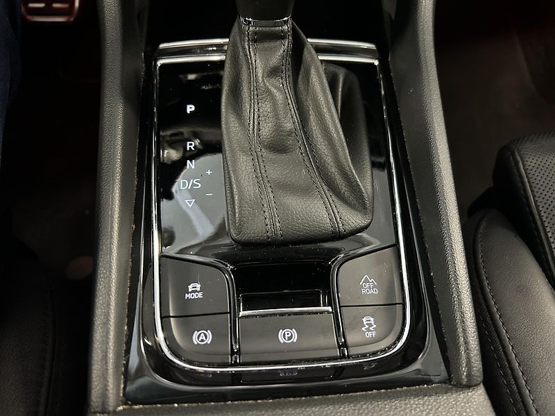 Škoda Kodiaq (2022) 2.0TDi L&K DSG 4x4 LED TZ - fotka 10 z 40