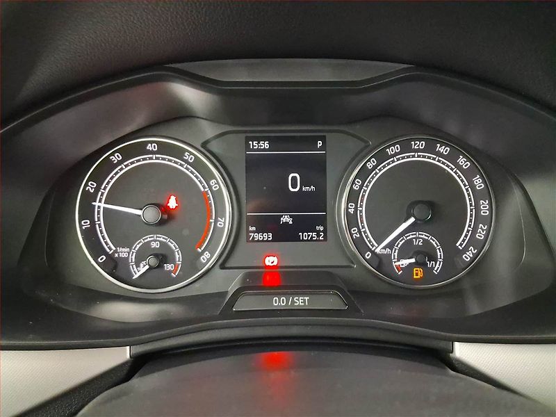 Škoda Kamiq (2019) 1.0 TSI, Automat, Tempomat - fotka 11 z 20