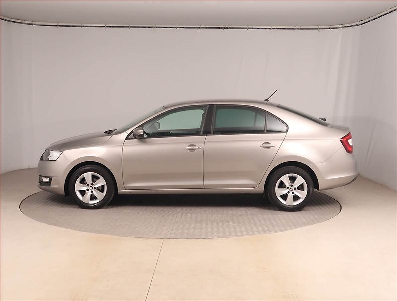 Škoda Rapid (2018) Ambition Plus 1.0 TSI - fotka 3 z 15