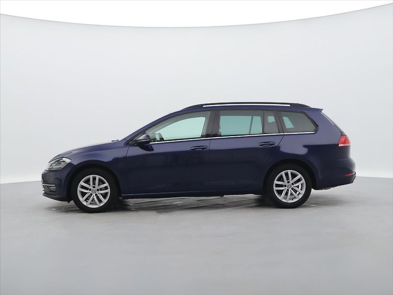 Volkswagen Golf 1,5 TSI 110kW DSG Highline LED - fotka 4 z 24