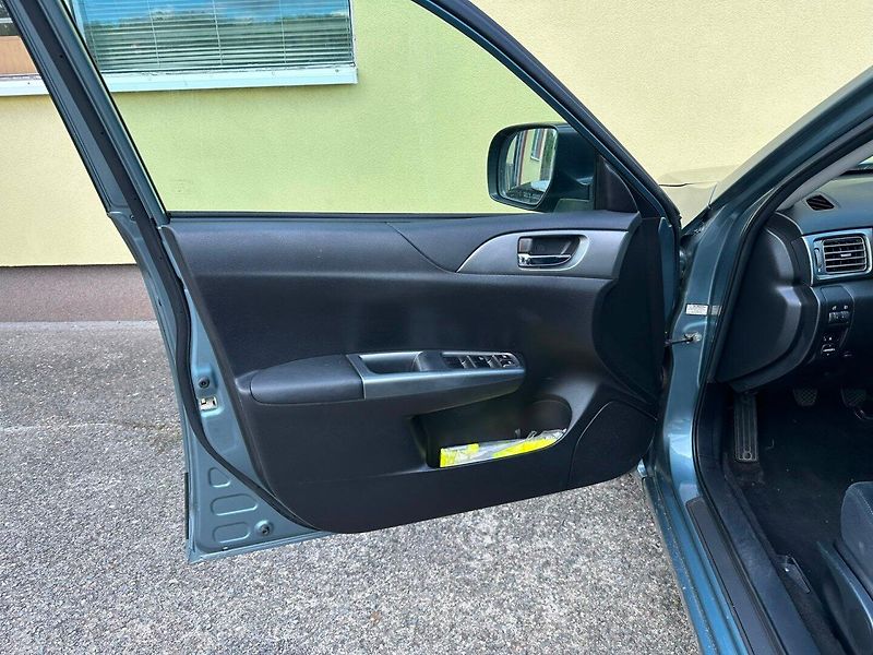 Subaru Impreza 1.5i 79kW/2xPNEU/ESP - fotka 10 z 23