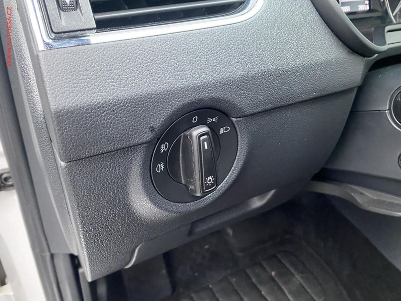 Škoda Octavia (2017) 1.6 TDi, ČR, Ambition - fotka 15 z 17
