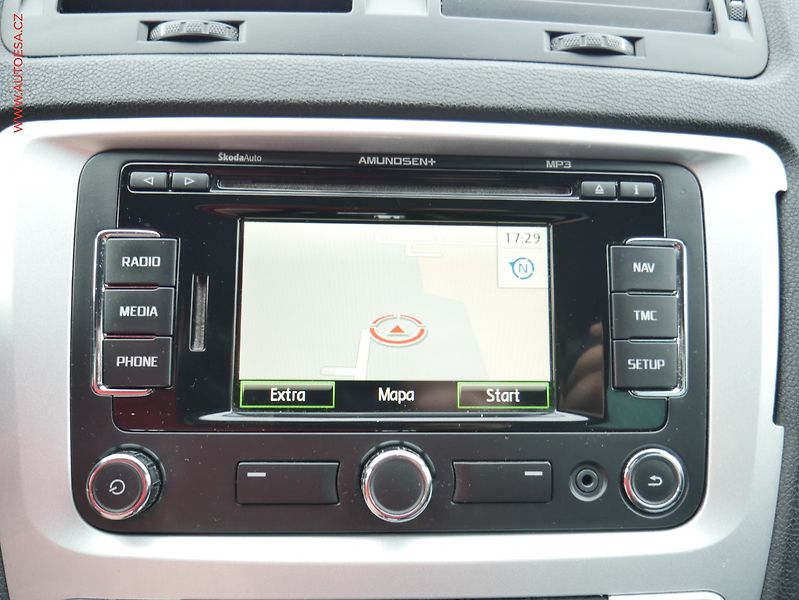 Škoda Octavia (2011) 2.0 TDi, RS, DSG, bixen - fotka 12 z 20