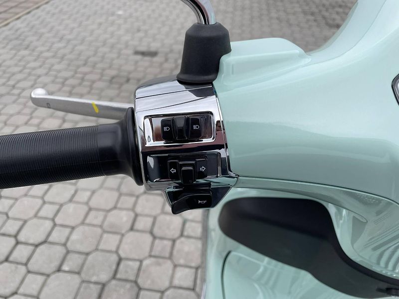 Vespa (2026) Primavera 125 EU5+ - fotka 8 z 9