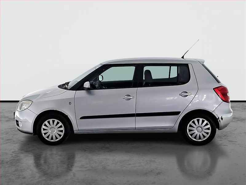 Škoda Fabia (2009) 1.4 TDI, rezervace - fotka 3 z 13