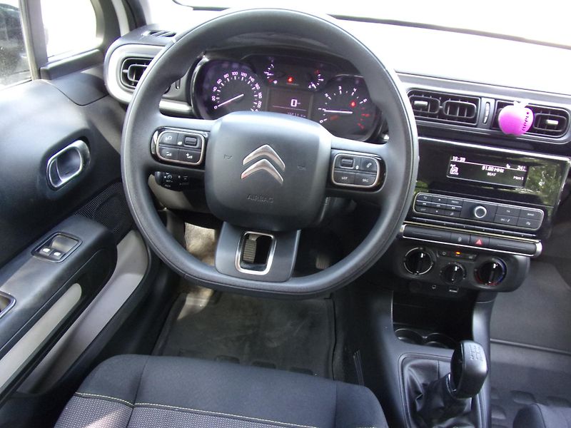 Citroën C3 (2017) 1.2 PT 60kW 1.MAJITELKA ČR TOP - fotka 12 z 20