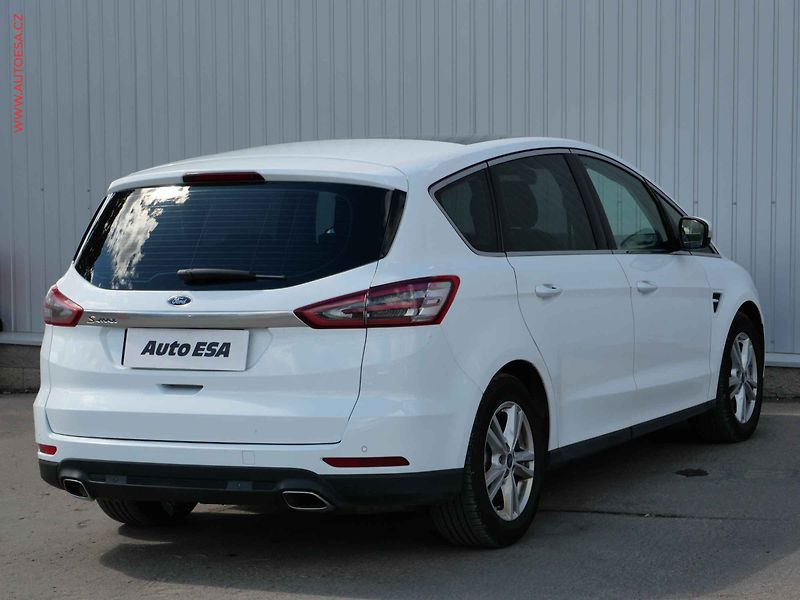 Ford S-MAX (2016) 2.0 TDCi, AT, STK6/28 - fotka 4 z 33