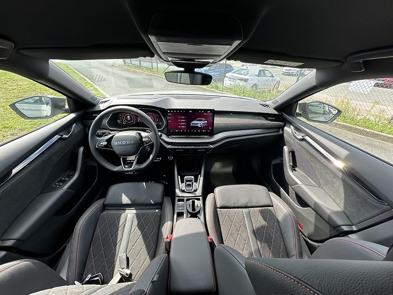 Škoda Octavia (2026) Combi RS  - fotka 8 z 13