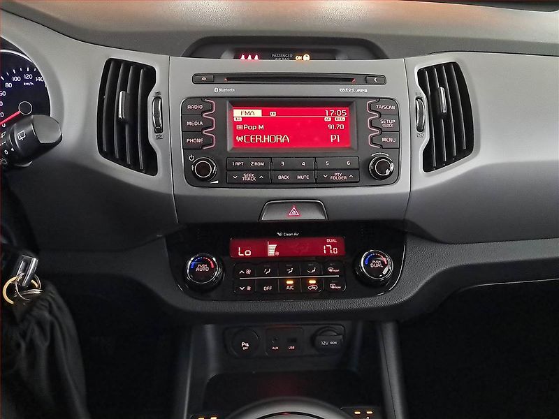 Kia Sportage (2015) 1.6 GDI, Tempomat - fotka 12 z 20