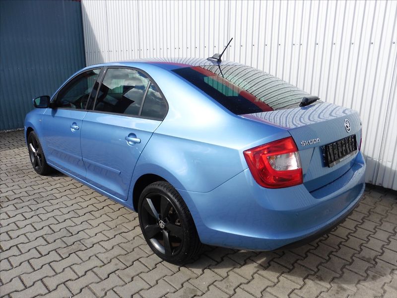 Škoda Rapid 1.2 TSi Elegance Navi 1.maj - fotka 4 z 15