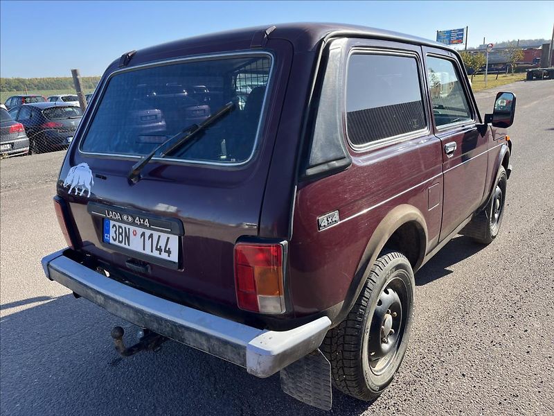 Lada Niva 1,7 i PRAKTIK 2MÍSTA 4x4 TAŽNÉ - fotka 6 z 30
