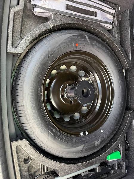Škoda Karoq Ambition 1,5 TSI 110 kW 6° MP - fotka 37 z 41