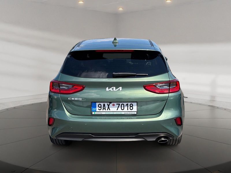 Kia Ceed (2023) TOP 1.5T-GDI 118kW CZ DPH - fotka 5 z 11
