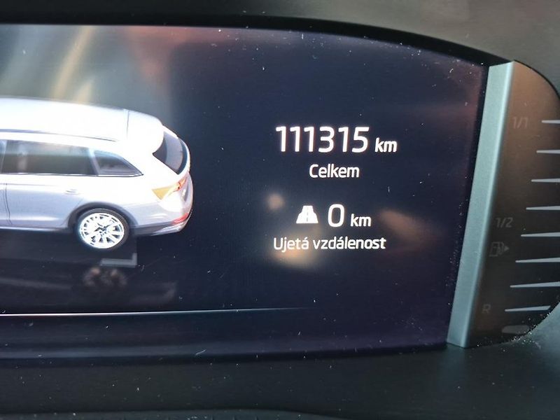 Škoda Octavia (2022) SCOUT 147 kW 4x4 DSG PAN, TAŽ - fotka 16 z 18