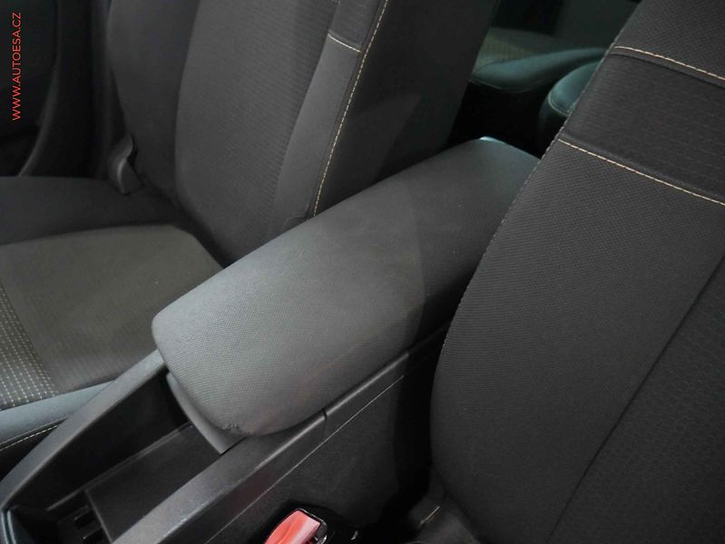 Renault Scénic (2010) 1.4, Tempomat - fotka 17 z 18