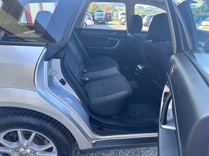 Subaru Outback (2007) 2.5i 4x4/121kW/Serv.Knih/Tažné - fotka 18 z 25