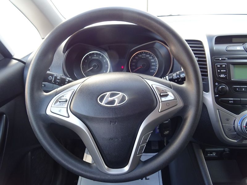 Hyundai ix20 (2011) 1.4i,66kW,1majČR,klima - fotka 14 z 23