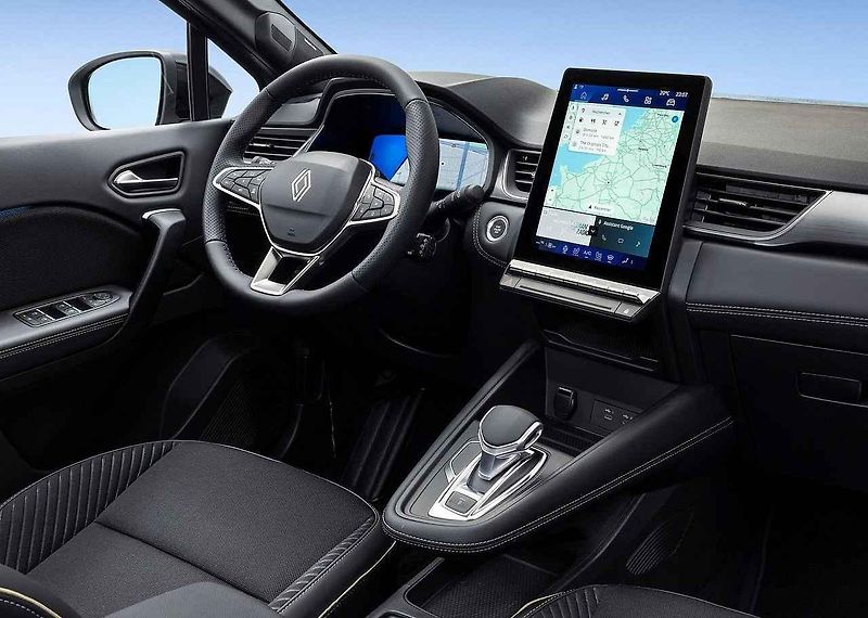 Renault Symbioz je kompaktní rodinné SUV.