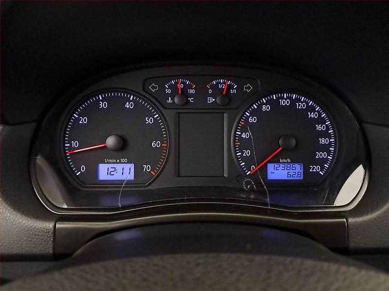 Volkswagen Polo (2007) 1.4, nová STK, servisované - fotka 11 z 14