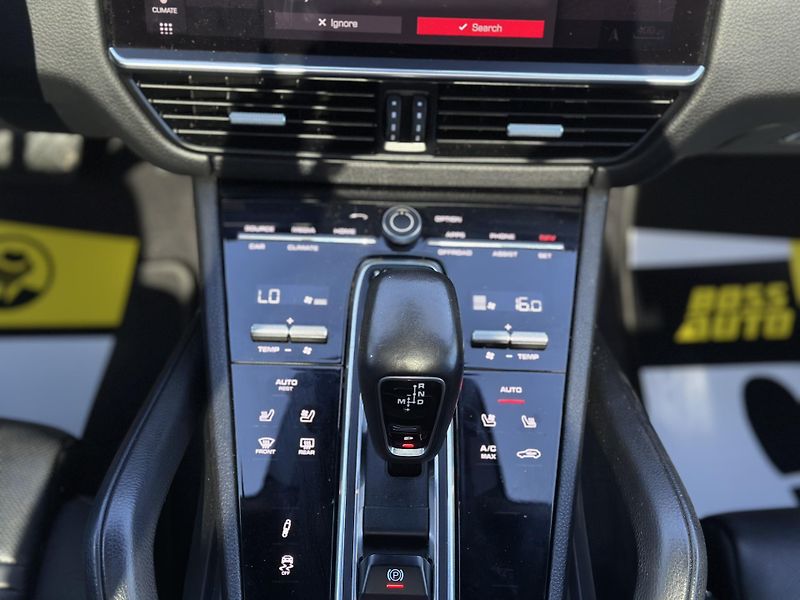 Porsche Cayenne (2020) Porsche Cayenne 2020 - fotka 16 z 21