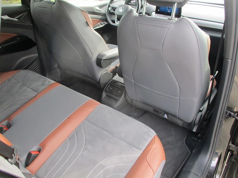 Volkswagen ID.4 150kW/77KWh PRO PERFO TEP.Č*TZ - fotka 30 z 50