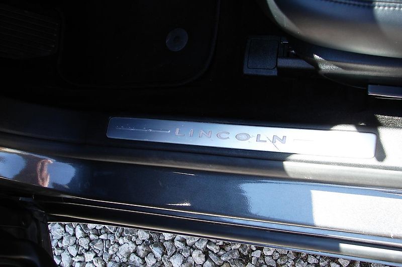 Lincoln MKZ 3.0 V6 TT 406PS AWD Kůže-ZADÁN - fotka 21 z 58