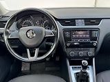 Škoda Octavia AMBITION 4X4 - náhled 18