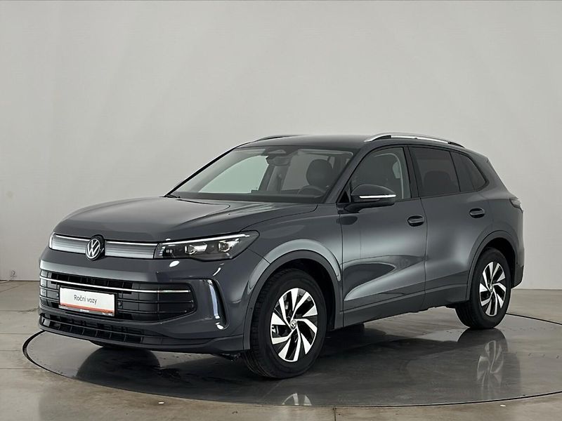 Volkswagen Tiguan People DSG - fotka 1 z 31