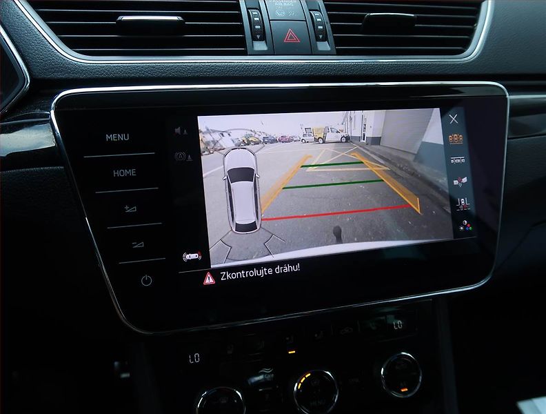 Škoda Superb (2019) Laurin&Klement 2.0 TDI, 4X4 - fotka 21 z 29