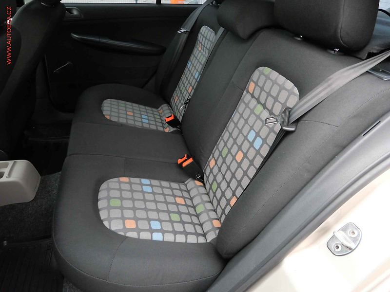 Škoda Fabia (2006) 1.2HTP, ČR, STK5/28 - fotka 10 z 14