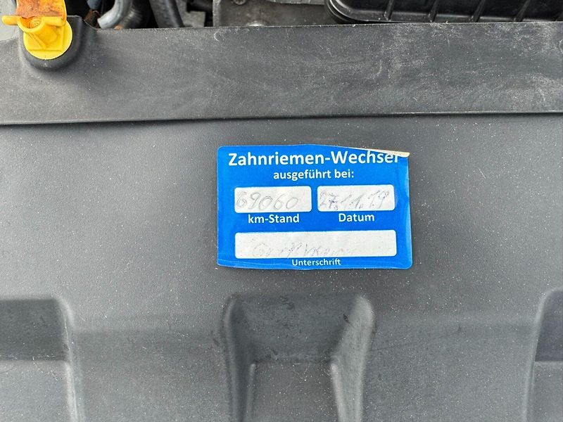 Škoda Fabia (2015) 1,2 TSI 66 KW 2 MAJ. STK - fotka 44 z 44