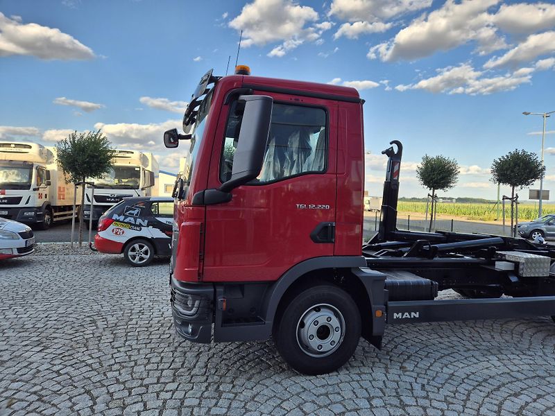 MAN TGL 12.220 NOSIČ KONTEJNERU 8T - fotka 6 z 15