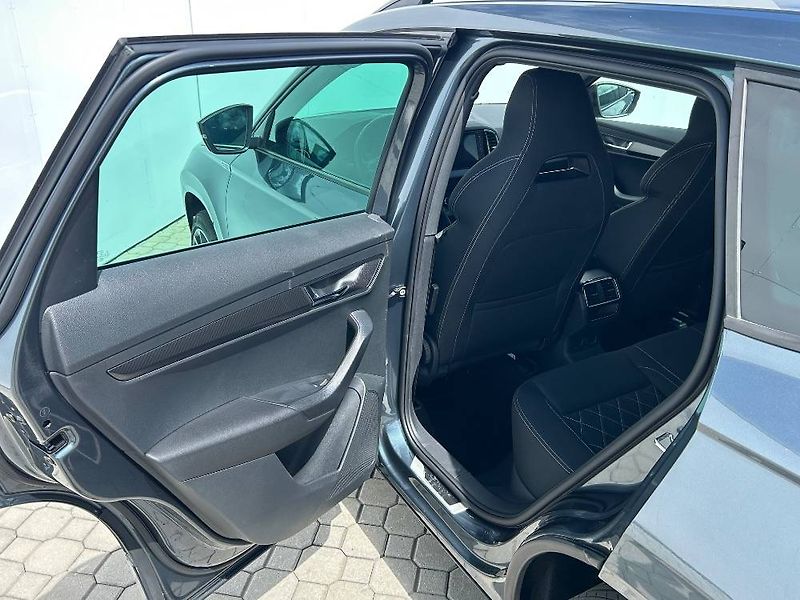 Škoda Karoq 2,0TSI 140kW Sportline 7DSG 4x - fotka 7 z 28