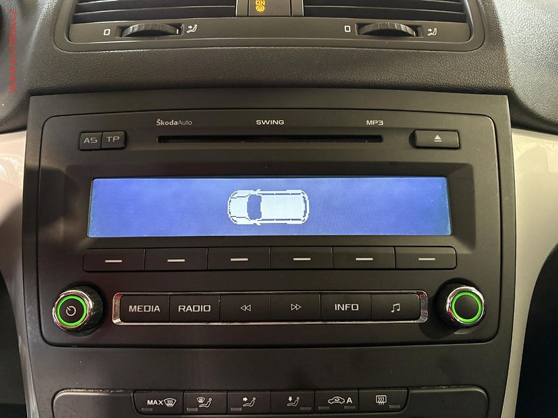 Škoda Yeti (2012) 1.2 TSi, Family, DSG - fotka 13 z 14
