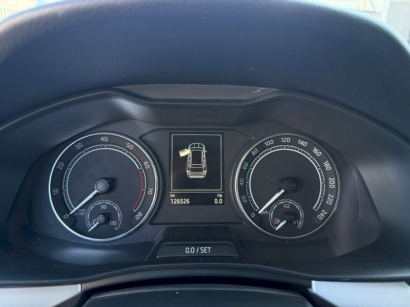 Škoda Kamiq (2022) 1.0 TSI 81 kW Ambition Plus - fotka 21 z 21