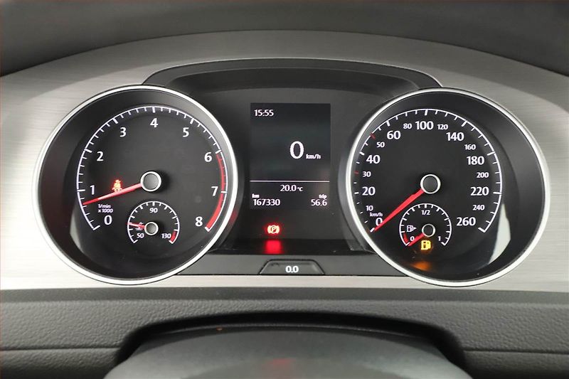 Volkswagen Golf (2016) 1.2 TSI, Tempomat - fotka 9 z 13